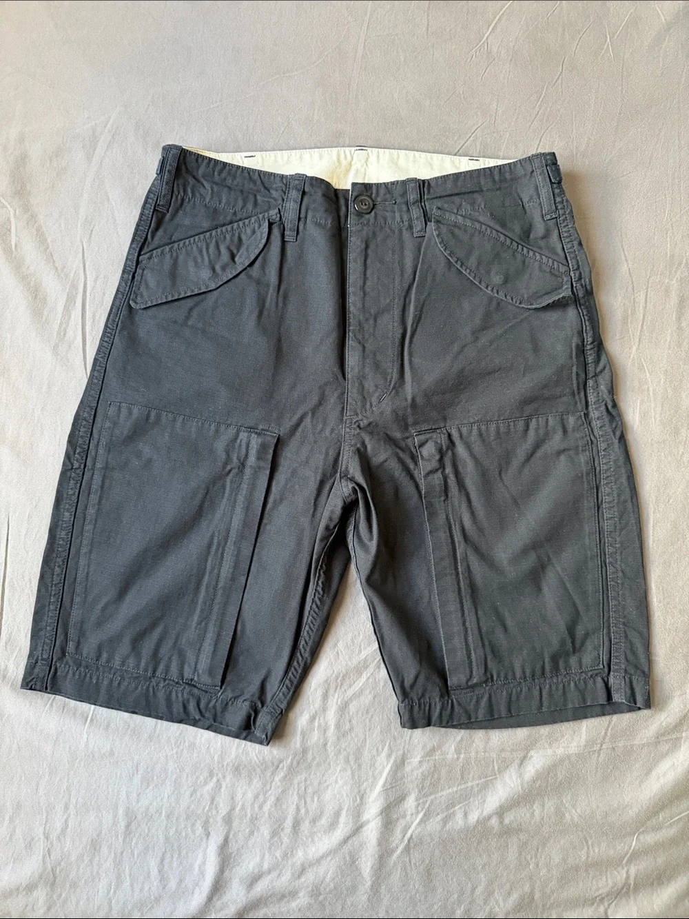 Neighborhood black cotton